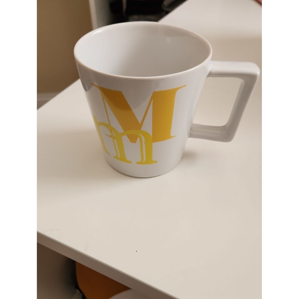 EUC Room Essentials/Target "M" Yellow Monogram Mug
